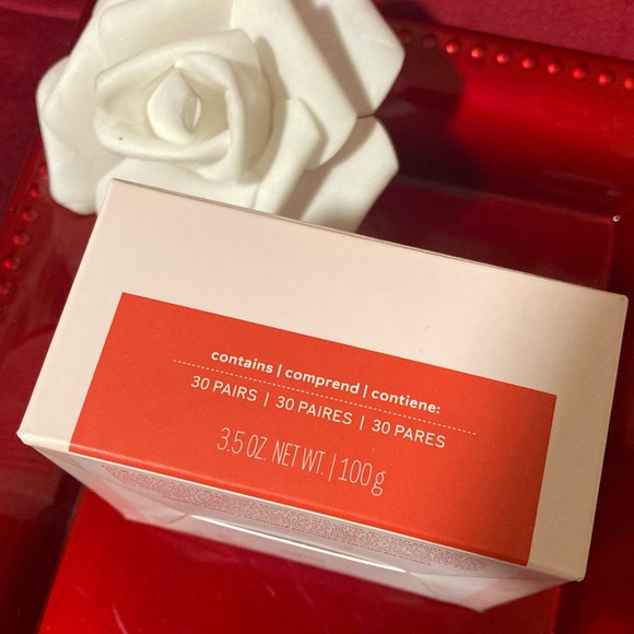 Mary Kay eye patches - Picture 4 of 4